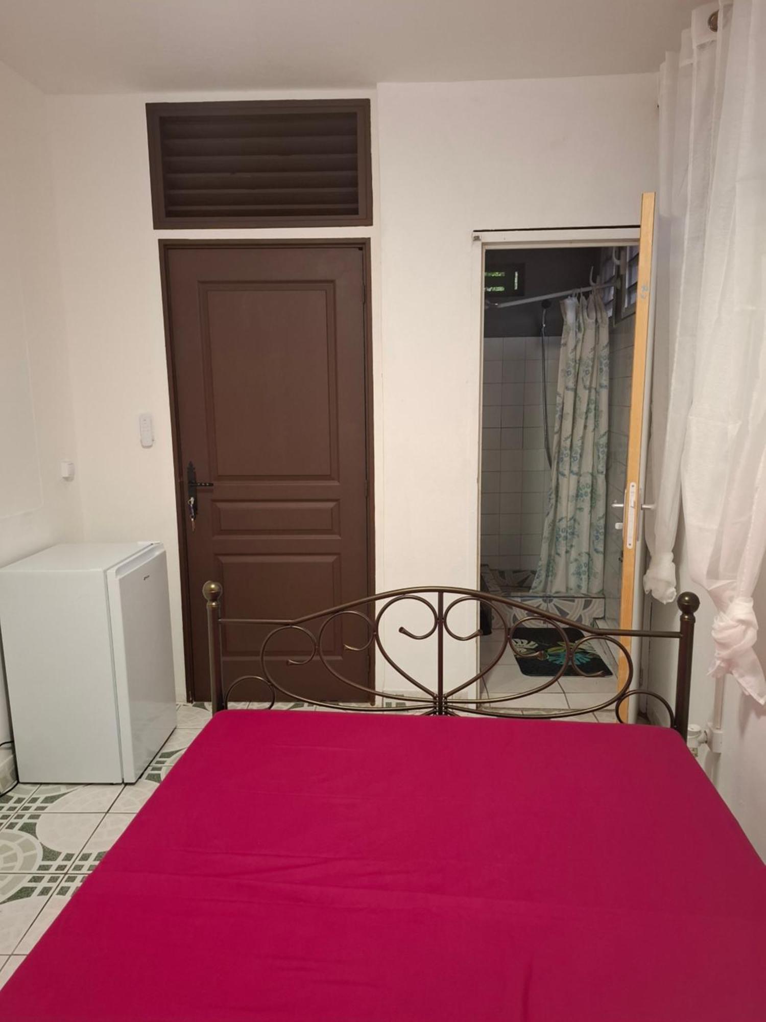 Auberge de jeunesse Le Bon Calalou à Fort-de-France Extérieur photo